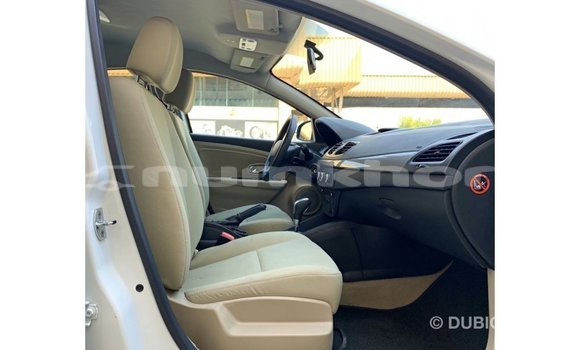 Buy Import Renault Fluence White Car in Import - Dubai in Bumthang Buy Import Renault Fluence White Car in Import - Dubai in Bumthang