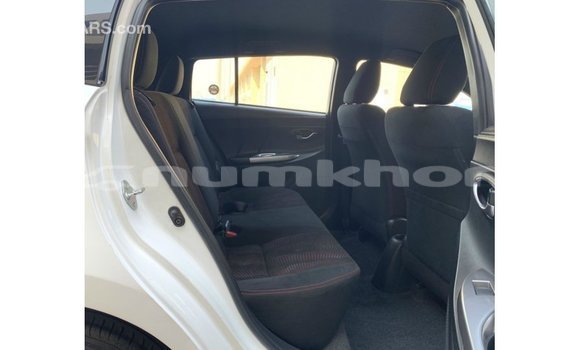 Buy Import Toyota Yaris White Car in Import - Dubai in Bumthang Buy Import Toyota Yaris White Car in Import - Dubai in Bumthang