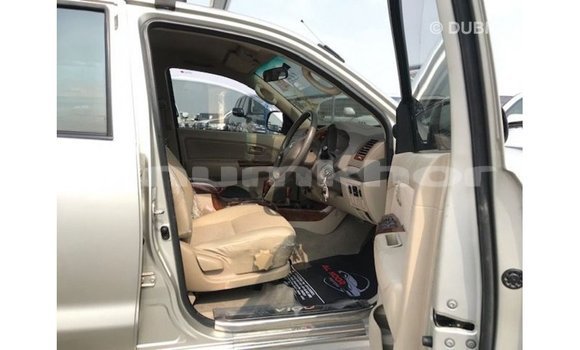 Buy Import Toyota Hilux Other Car in Import - Dubai in Bumthang Buy Import Toyota Hilux Other Car in Import - Dubai in Bumthang