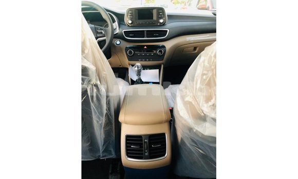 Buy Import Hyundai Tucson White Car in Import - Dubai in Bumthang Buy Import Hyundai Tucson White Car in Import - Dubai in Bumthang