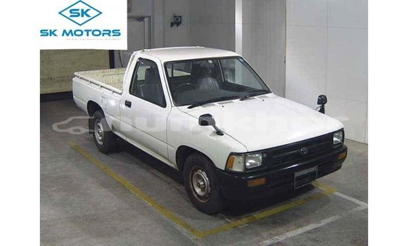 Buy Import Toyota Hilux White Car in Import - Dubai in Bumthang Buy Import Toyota Hilux White Car in Import - Dubai in Bumthang