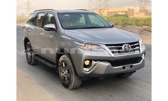 Buy Import Toyota Fortuner Other Car in Import - Dubai in Bumthang Buy Import Toyota Fortuner Other Car in Import - Dubai in Bumthang