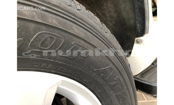 Buy Import Toyota Prado White Car in Import - Dubai in Bumthang Buy Import Toyota Prado White Car in Import - Dubai in Bumthang