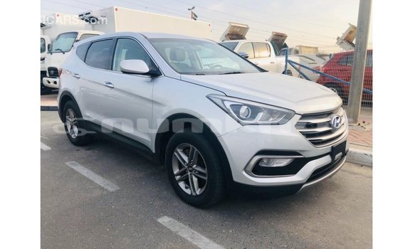Buy Import Hyundai Santa Fe Other Car in Import - Dubai in Bumthang Buy Import Hyundai Santa Fe Other Car in Import - Dubai in Bumthang