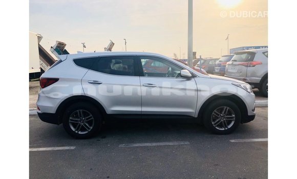 Buy Import Hyundai Santa Fe Other Car in Import - Dubai in Bumthang Buy Import Hyundai Santa Fe Other Car in Import - Dubai in Bumthang