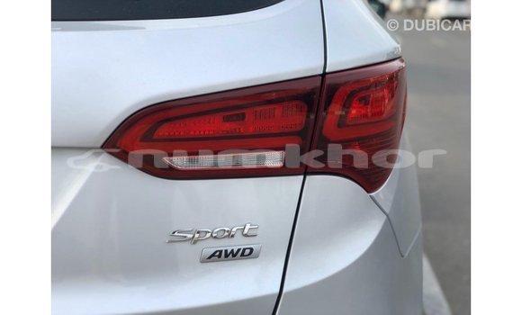 Buy Import Hyundai Santa Fe Other Car in Import - Dubai in Bumthang Buy Import Hyundai Santa Fe Other Car in Import - Dubai in Bumthang