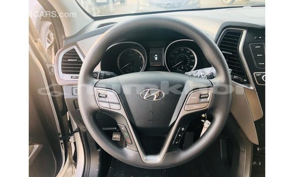 Buy Import Hyundai Santa Fe Other Car in Import - Dubai in Bumthang Buy Import Hyundai Santa Fe Other Car in Import - Dubai in Bumthang