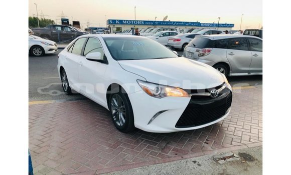 Buy Import Toyota Camry White Car in Import - Dubai in Bumthang Buy Import Toyota Camry White Car in Import - Dubai in Bumthang