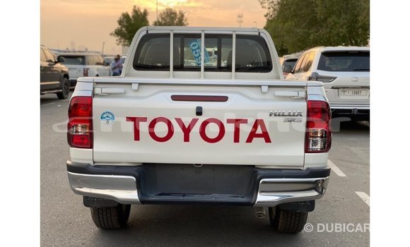 Buy Import Toyota Hilux White Car in Import - Dubai in Bumthang Buy Import Toyota Hilux White Car in Import - Dubai in Bumthang