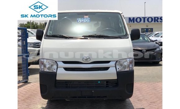 Buy Import Toyota Hiace White Car in Import - Dubai in Bumthang Buy Import Toyota Hiace White Car in Import - Dubai in Bumthang