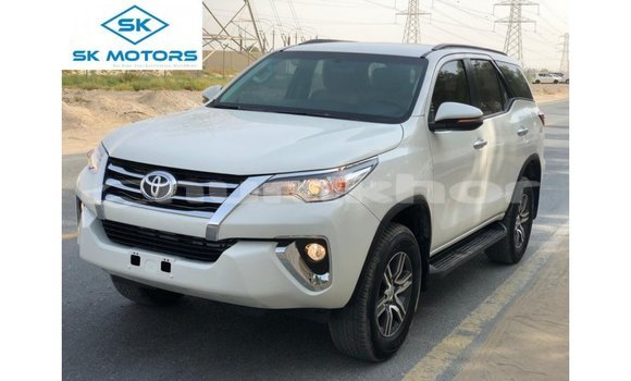 Buy Import Toyota Fortuner White Car in Import - Dubai in Bumthang Buy Import Toyota Fortuner White Car in Import - Dubai in Bumthang