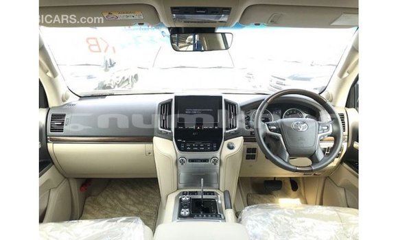 Buy Import Toyota Land Cruiser Black Car in Import - Dubai in Bumthang Buy Import Toyota Land Cruiser Black Car in Import - Dubai in Bumthang