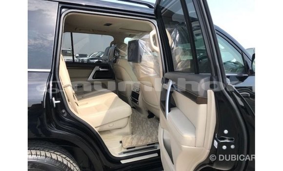 Buy Import Toyota Land Cruiser Black Car in Import - Dubai in Bumthang Buy Import Toyota Land Cruiser Black Car in Import - Dubai in Bumthang