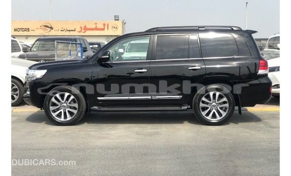 Buy Import Toyota Land Cruiser Black Car in Import - Dubai in Bumthang Buy Import Toyota Land Cruiser Black Car in Import - Dubai in Bumthang