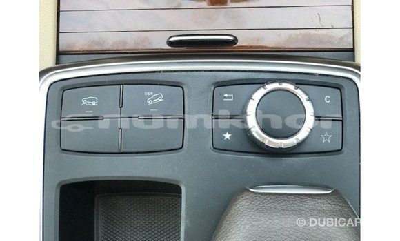 Buy Import Mercedes-Benz 190 White Car in Import - Dubai in Bumthang Buy Import Mercedes-Benz 190 White Car in Import - Dubai in Bumthang