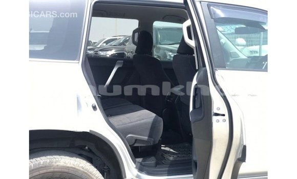 Buy Import Toyota Prado Other Car in Import - Dubai in Bumthang Buy Import Toyota Prado Other Car in Import - Dubai in Bumthang