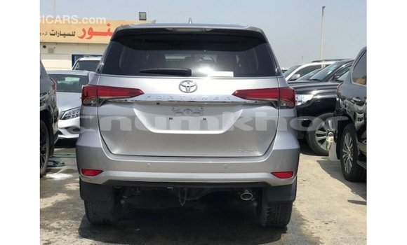 Buy Import Toyota Fortuner Other Car in Import - Dubai in Bumthang Buy Import Toyota Fortuner Other Car in Import - Dubai in Bumthang
