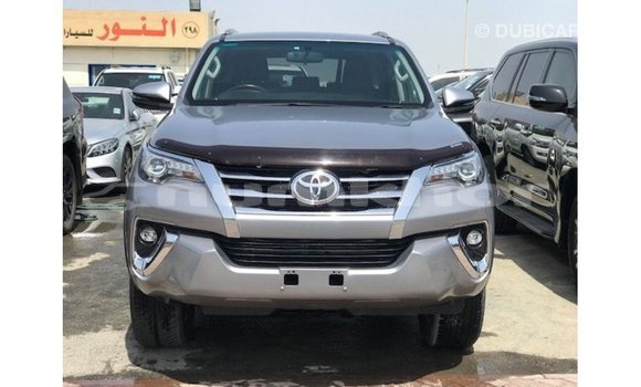 Buy Import Toyota Fortuner Other Car in Import - Dubai in Bumthang Buy Import Toyota Fortuner Other Car in Import - Dubai in Bumthang