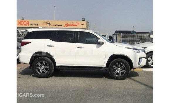 Buy Import Toyota Fortuner White Car in Import - Dubai in Bumthang Buy Import Toyota Fortuner White Car in Import - Dubai in Bumthang