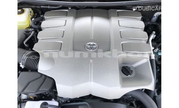 Buy Import Toyota Land Cruiser White Car in Import - Dubai in Bumthang Buy Import Toyota Land Cruiser White Car in Import - Dubai in Bumthang