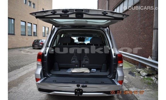 Buy Import Toyota Land Cruiser Other Car in Import - Dubai in Bumthang Buy Import Toyota Land Cruiser Other Car in Import - Dubai in Bumthang
