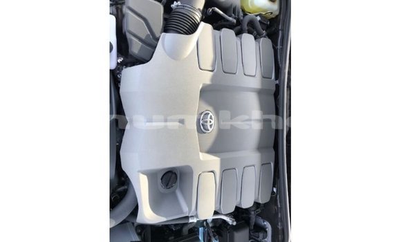 Buy Import Toyota Land Cruiser White Car in Import - Dubai in Bumthang Buy Import Toyota Land Cruiser White Car in Import - Dubai in Bumthang