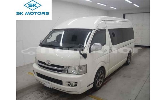 Buy Import Toyota Hiace White Car in Import - Dubai in Bumthang Buy Import Toyota Hiace White Car in Import - Dubai in Bumthang