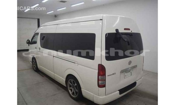 Buy Import Toyota Hiace White Car in Import - Dubai in Bumthang Buy Import Toyota Hiace White Car in Import - Dubai in Bumthang