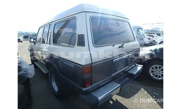 Buy Import Toyota Land Cruiser Other Car in Import - Dubai in Bumthang Buy Import Toyota Land Cruiser Other Car in Import - Dubai in Bumthang