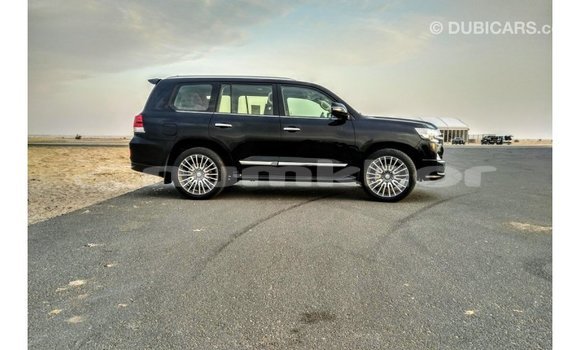 Buy Import Toyota Land Cruiser Black Car in Import - Dubai in Bumthang Buy Import Toyota Land Cruiser Black Car in Import - Dubai in Bumthang