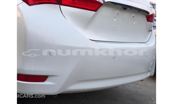 Buy Import Toyota Corolla White Car in Import - Dubai in Bumthang Buy Import Toyota Corolla White Car in Import - Dubai in Bumthang