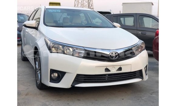 Buy Import Toyota Corolla White Car in Import - Dubai in Bumthang Buy Import Toyota Corolla White Car in Import - Dubai in Bumthang