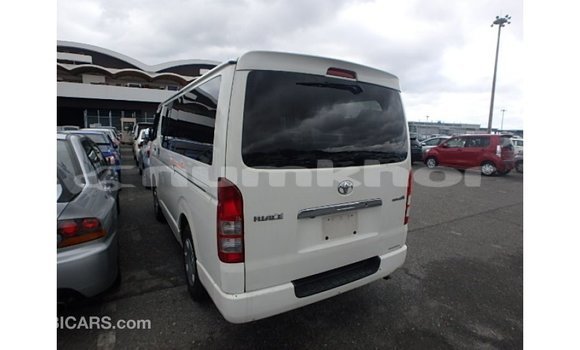 Buy Import Toyota Hiace White Car in Import - Dubai in Bumthang Buy Import Toyota Hiace White Car in Import - Dubai in Bumthang