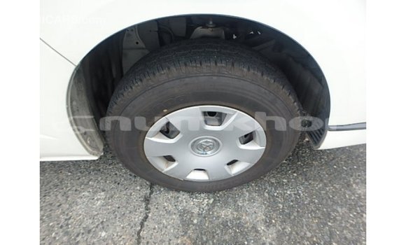 Buy Import Toyota Hiace White Car in Import - Dubai in Bumthang Buy Import Toyota Hiace White Car in Import - Dubai in Bumthang