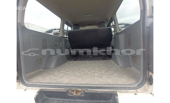 Buy Import Toyota Hiace White Car in Import - Dubai in Bumthang Buy Import Toyota Hiace White Car in Import - Dubai in Bumthang