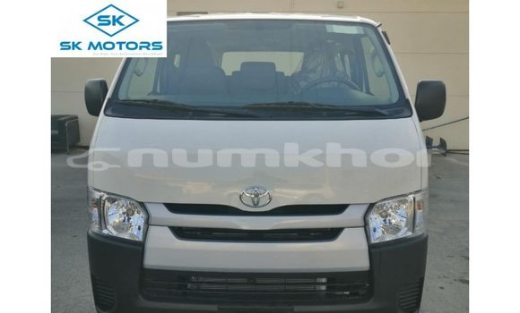 Buy Import Toyota Hiace White Car in Import - Dubai in Bumthang