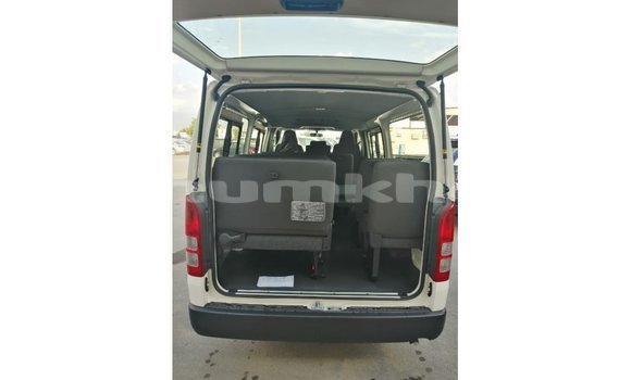 Buy Import Toyota Hiace White Car in Import - Dubai in Bumthang Buy Import Toyota Hiace White Car in Import - Dubai in Bumthang