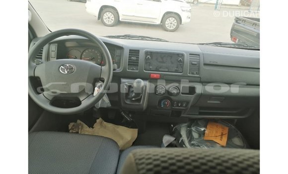 Buy Import Toyota Hiace White Car in Import - Dubai in Bumthang Buy Import Toyota Hiace White Car in Import - Dubai in Bumthang
