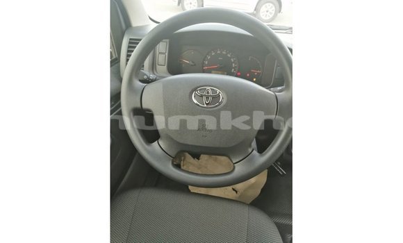 Buy Import Toyota Hiace White Car in Import - Dubai in Bumthang Buy Import Toyota Hiace White Car in Import - Dubai in Bumthang