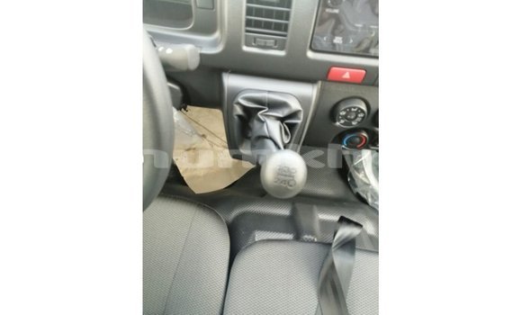 Buy Import Toyota Hiace White Car in Import - Dubai in Bumthang Buy Import Toyota Hiace White Car in Import - Dubai in Bumthang