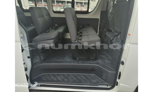 Buy Import Toyota Hiace White Car in Import - Dubai in Bumthang Buy Import Toyota Hiace White Car in Import - Dubai in Bumthang