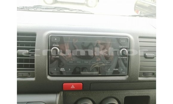 Buy Import Toyota Hiace White Car in Import - Dubai in Bumthang Buy Import Toyota Hiace White Car in Import - Dubai in Bumthang