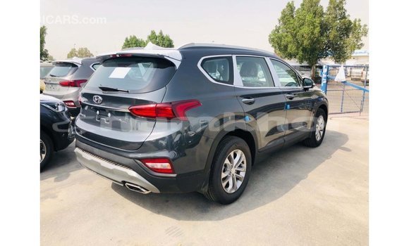Buy Import Hyundai Santa Fe Green Car in Import - Dubai in Bumthang Buy Import Hyundai Santa Fe Green Car in Import - Dubai in Bumthang