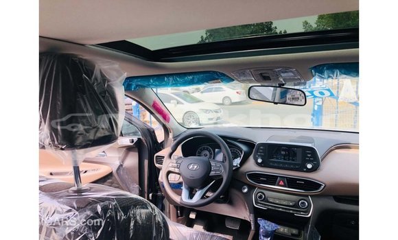 Buy Import Hyundai Santa Fe Green Car in Import - Dubai in Bumthang Buy Import Hyundai Santa Fe Green Car in Import - Dubai in Bumthang