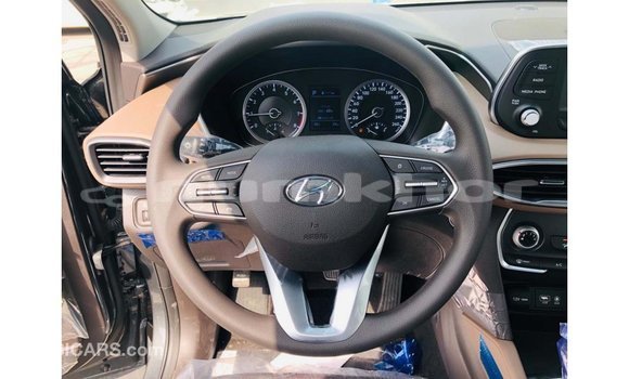 Buy Import Hyundai Santa Fe Green Car in Import - Dubai in Bumthang Buy Import Hyundai Santa Fe Green Car in Import - Dubai in Bumthang