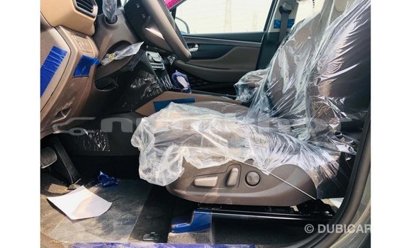 Buy Import Hyundai Santa Fe Green Car in Import - Dubai in Bumthang Buy Import Hyundai Santa Fe Green Car in Import - Dubai in Bumthang