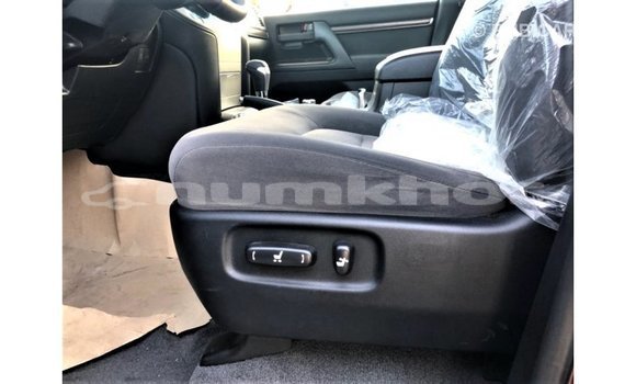 Buy Import Toyota Land Cruiser Other Car in Import - Dubai in Bumthang Buy Import Toyota Land Cruiser Other Car in Import - Dubai in Bumthang