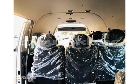 Buy Import Foton Tunland White Car in Import - Dubai in Bumthang Buy Import Foton Tunland White Car in Import - Dubai in Bumthang