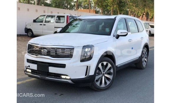 Buy Import Kia Carens White Car in Import - Dubai in Bumthang Buy Import Kia Carens White Car in Import - Dubai in Bumthang