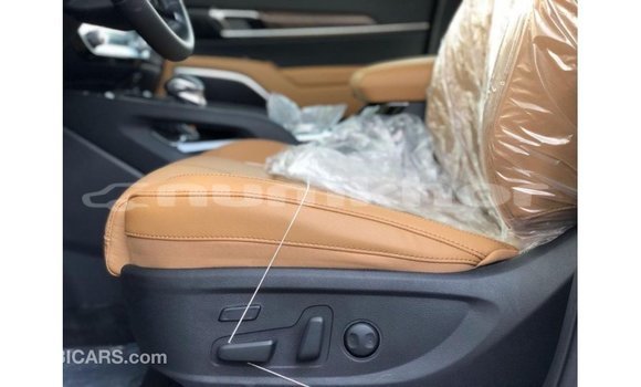 Buy Import Kia Carens White Car in Import - Dubai in Bumthang Buy Import Kia Carens White Car in Import - Dubai in Bumthang